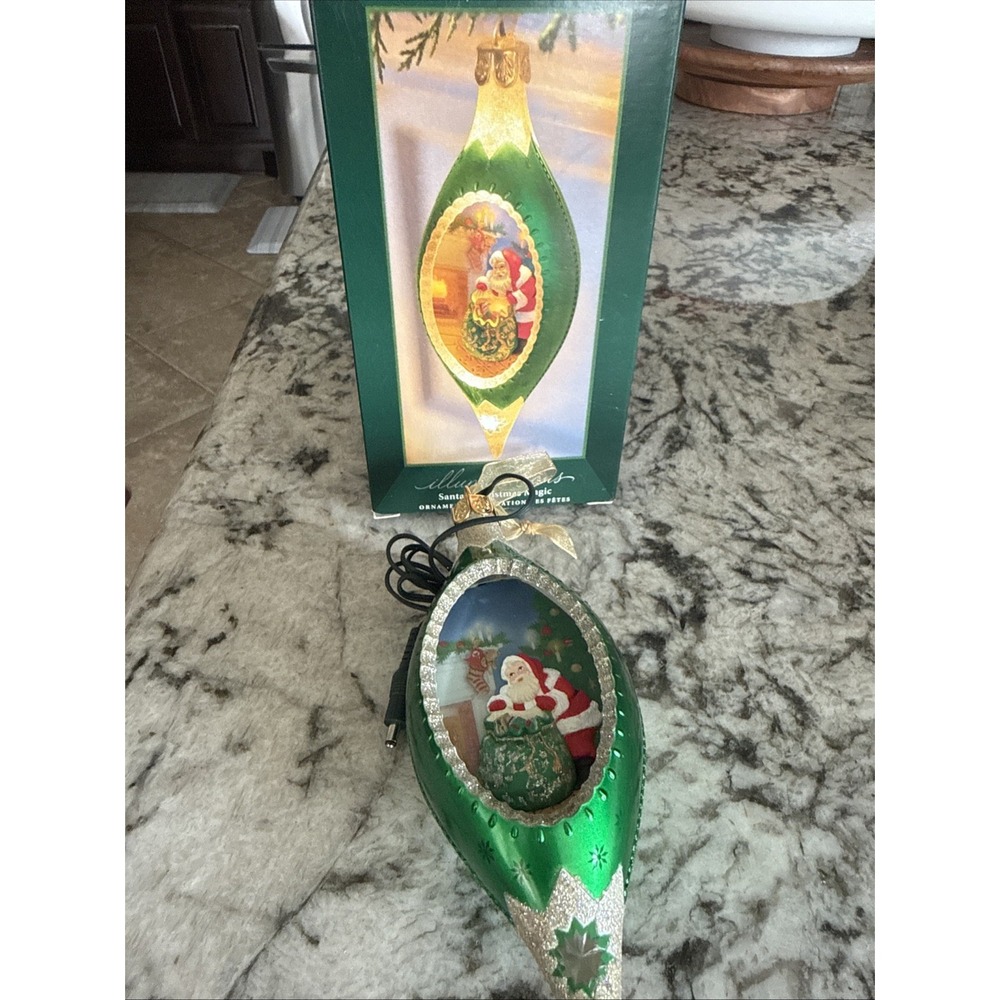 Hallmark Ornament 2005 Illuminations Santas Christmas Magic Lighted Panorama